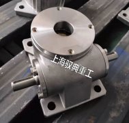 蝸輪絲桿升降機(jī)的箱體材質(zhì)是鑄鐵還是不銹鋼的？