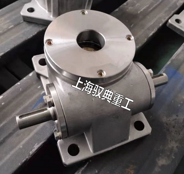 蝸輪絲桿升降機不銹鋼材質(zhì)箱體